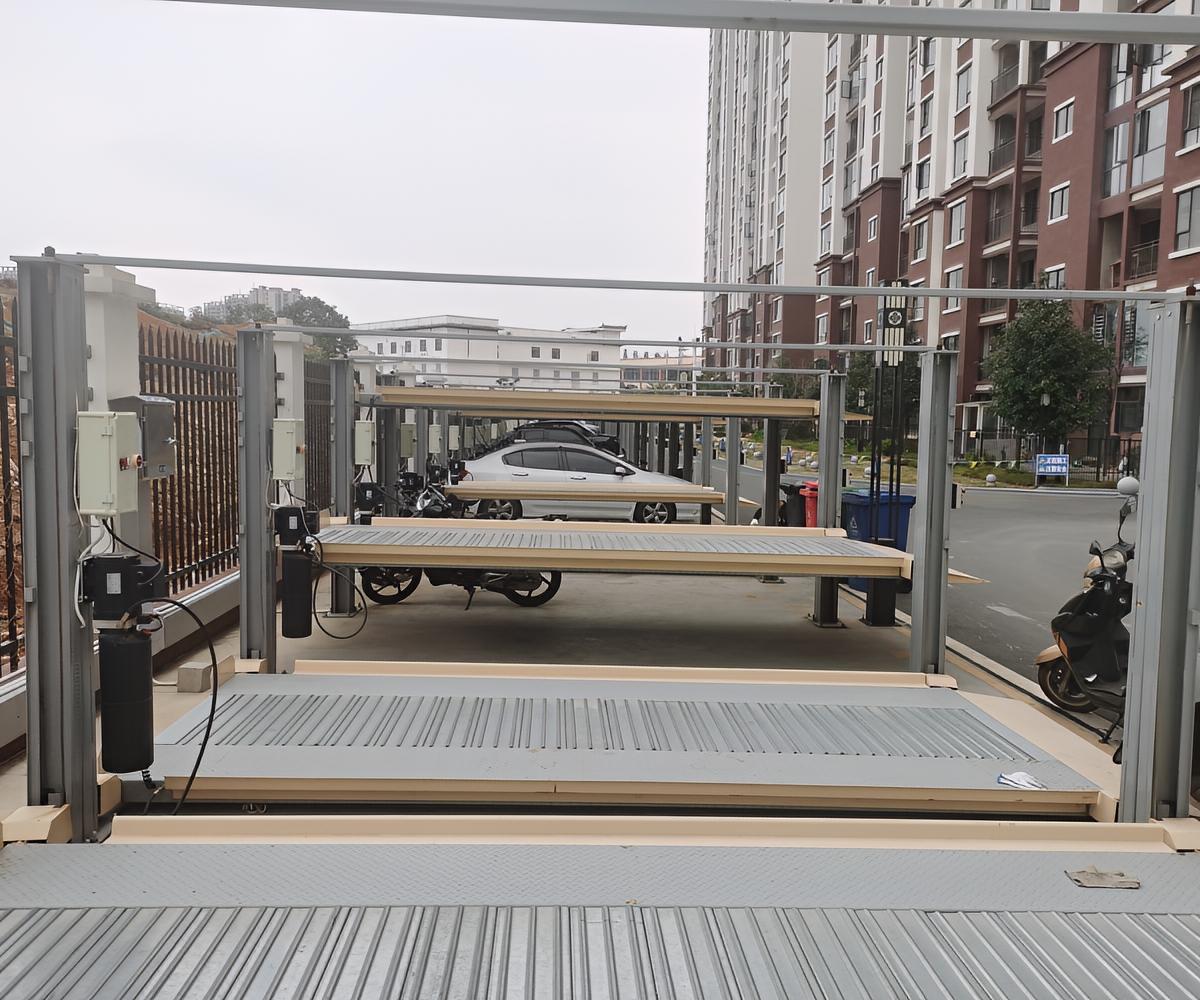 临武俯仰式草莓APP在线观看设备立体租用与双柱机械车库规划要点