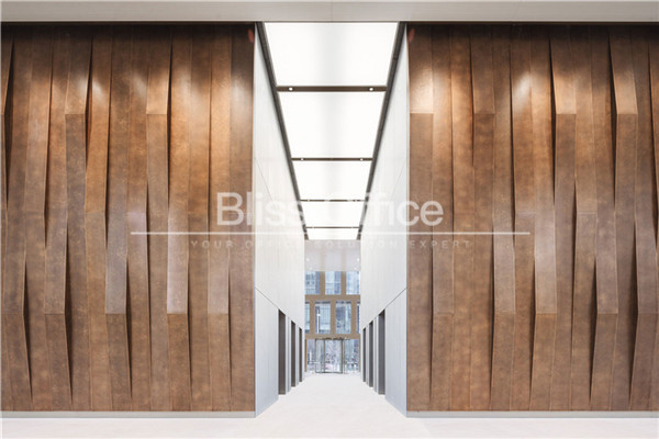 1590125509689374.jpg %E5%8F%A4%E5%8C%97SOHO%E5%B9%BF%E5%9C%BA13.jpg