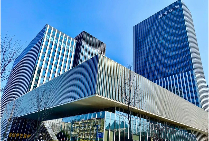 1648544517334504.jpg SOHO天山广场.jpg